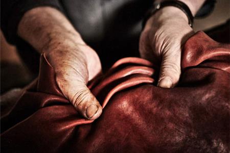 ترفندهای تشخیص چرم طبیعی از مصنوعی