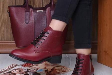 ست کردن کیف و کفش