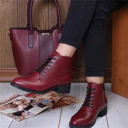 ست کردن کیف و کفش