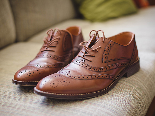 راهنمای خرید کفش چرم زنانه و مردانه